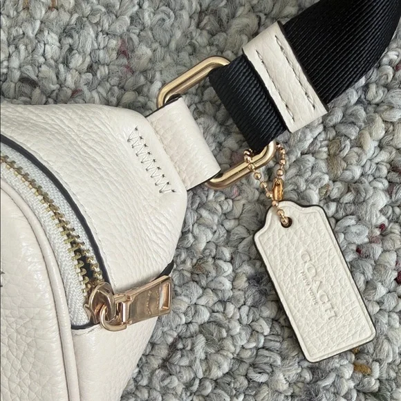 Coach Ivory Belt Bag with Black Strap - Picture 4 of 9